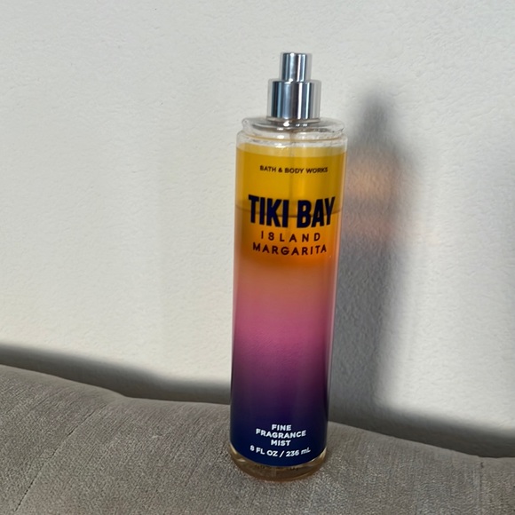 Bath & Body Works Bath & Body Bath Body Works Tiki Bay Island